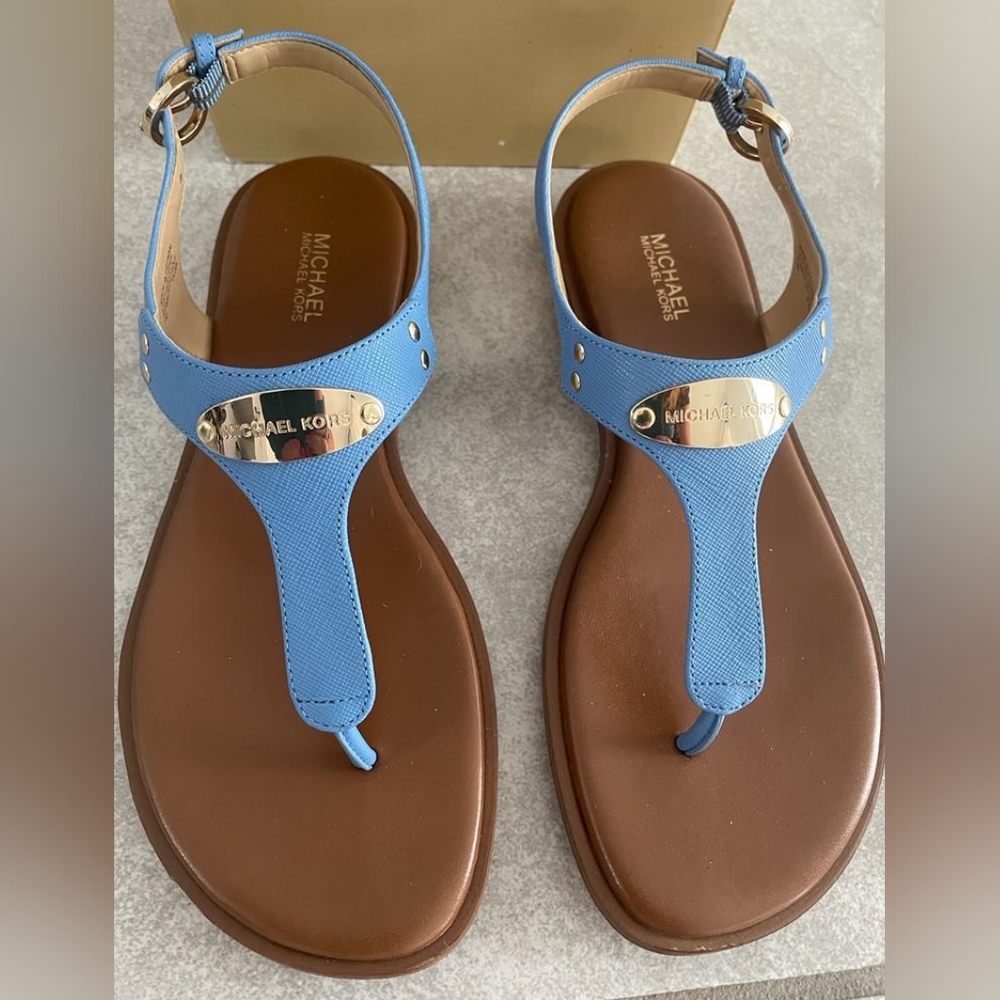 Michael Kors Plate Thong Sandels